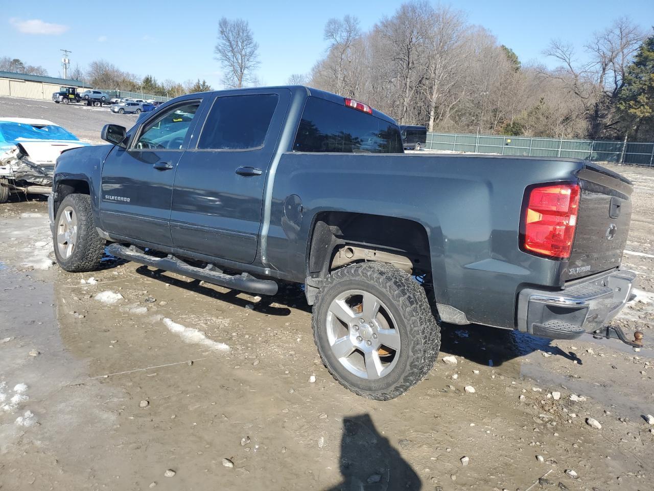 2017 CHEVROLET SILVERADO - Image 2