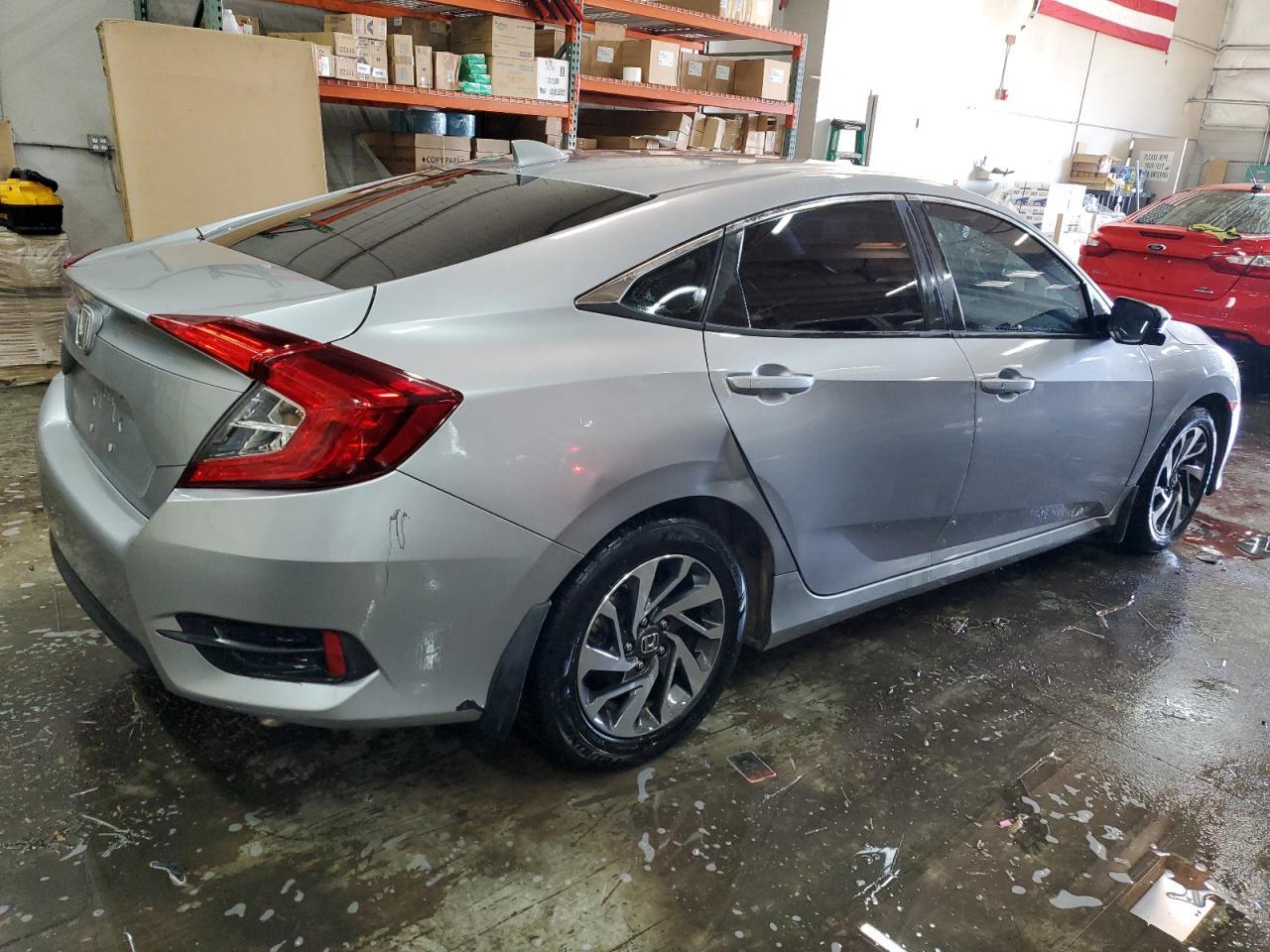 2018 HONDA CIVIC EX - Фото 3