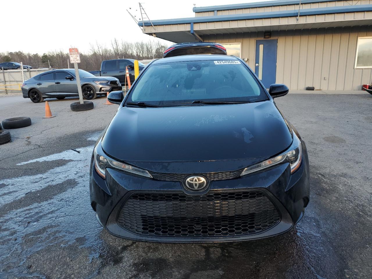 2020 TOYOTA COROLLA LE - Фото 5