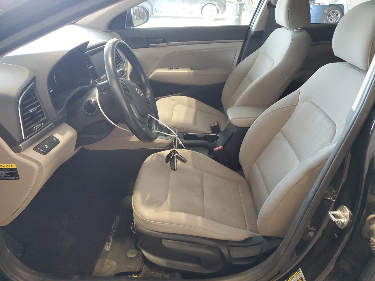2018 HYUNDAI ELANTRA SE - Фото 7