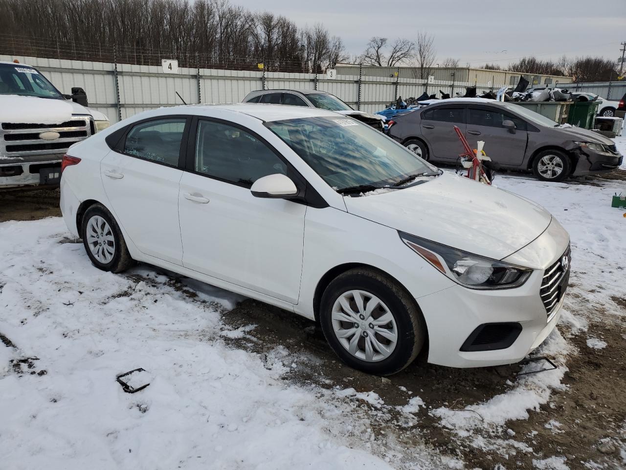 2019 HYUNDAI ACCENT SE - Image 4