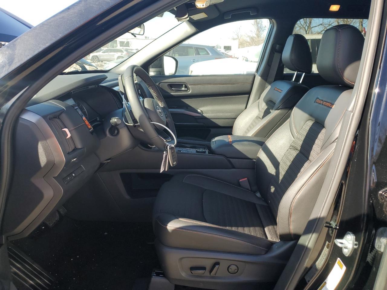 2024 NISSAN PATHFINDER - Фото 7
