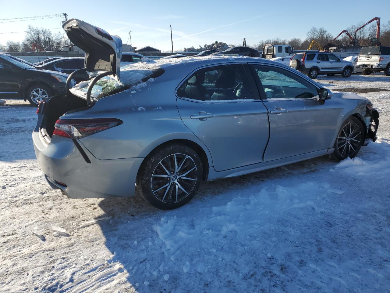2021 TOYOTA CAMRY SE - Image 3