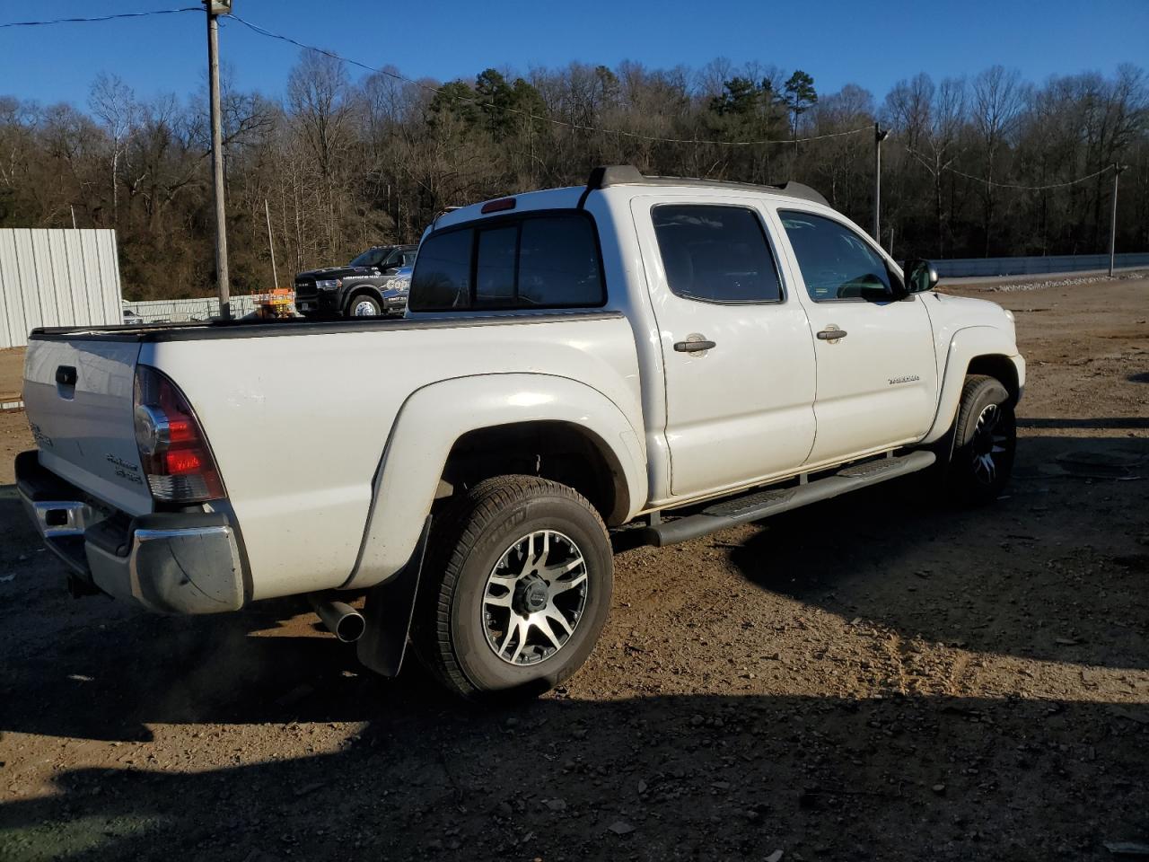 2013 TOYOTA TACOMA DOU - Image 3