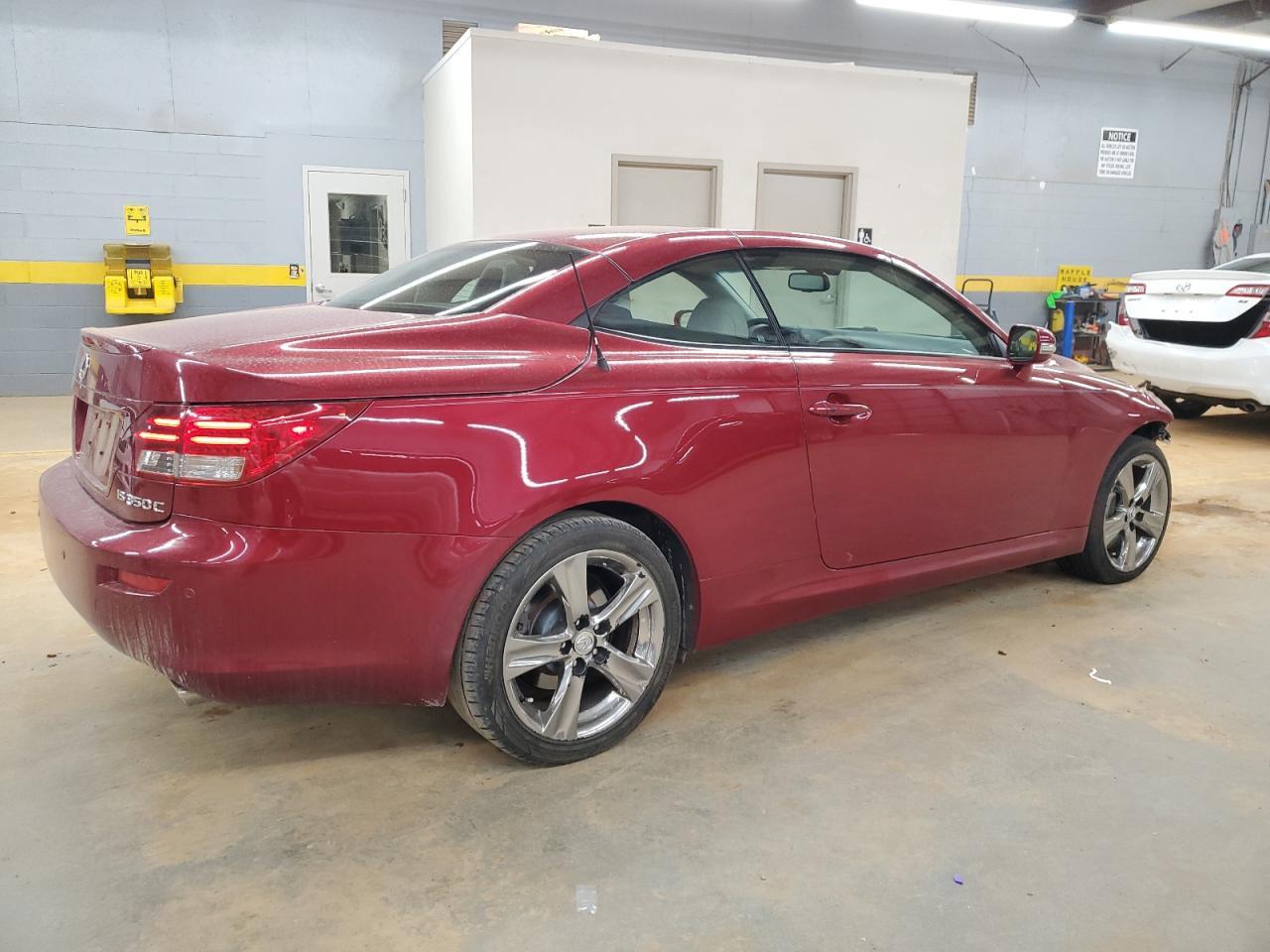 2011 LEXUS IS 350 - Фото 3