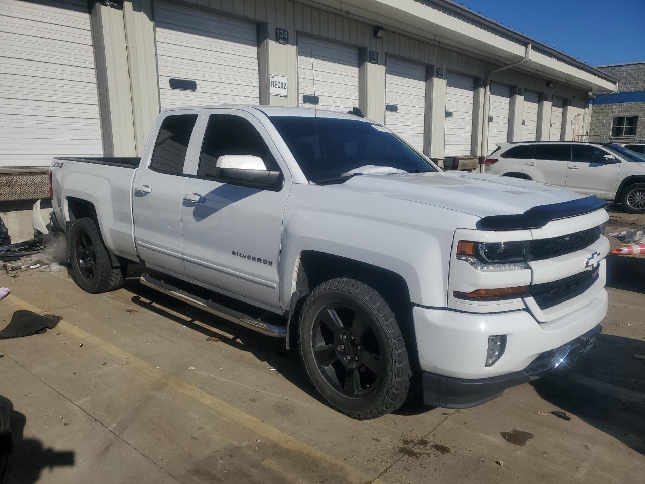 2018 CHEVROLET SILVERADO - Фото 4