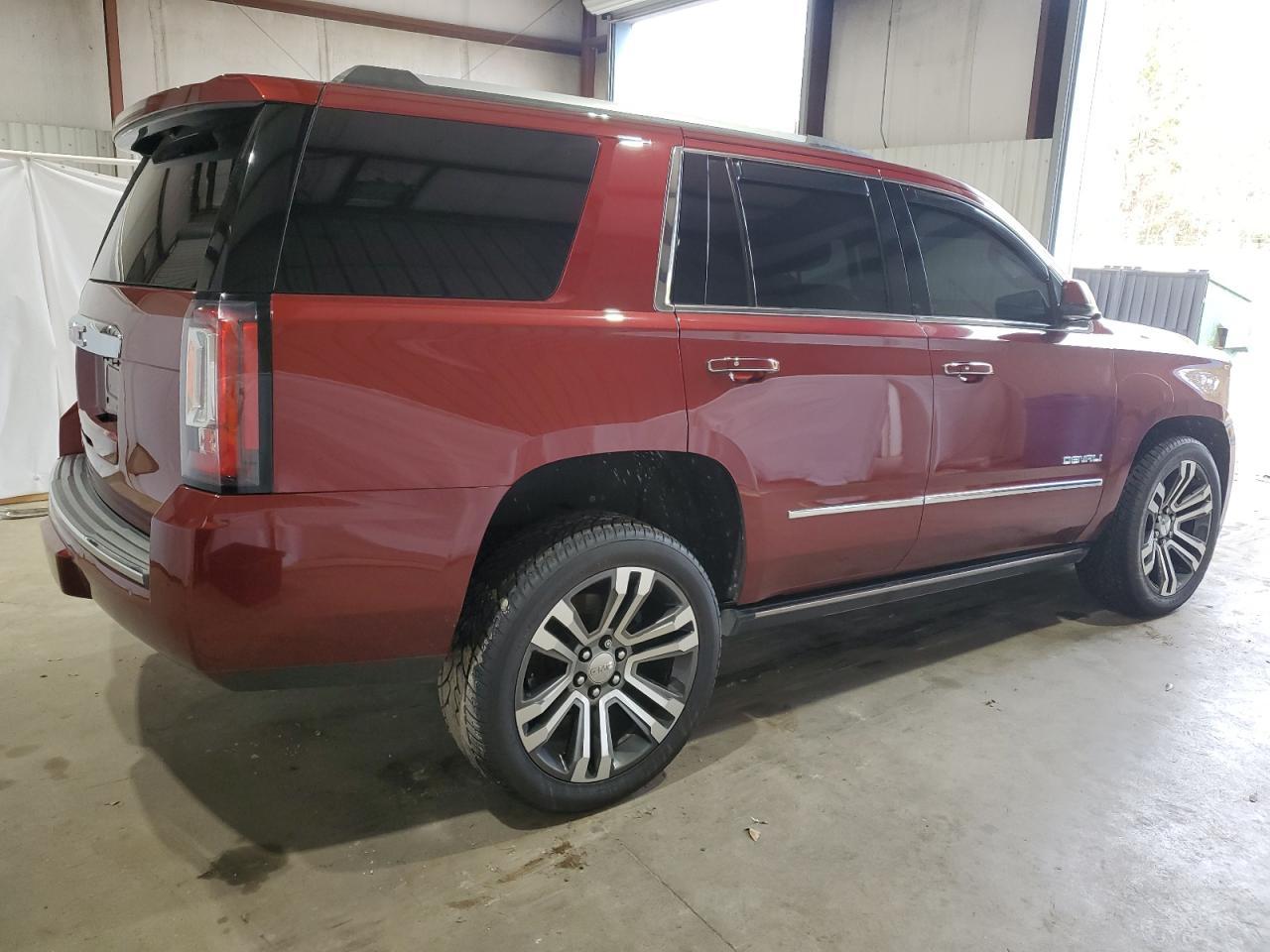 2017 GMC YUKON DENA - Фото 3