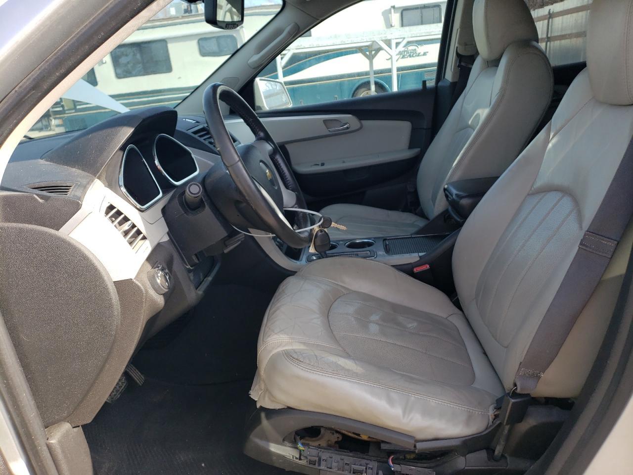 2012 CHEVROLET TRAVERSE L - Фото 7