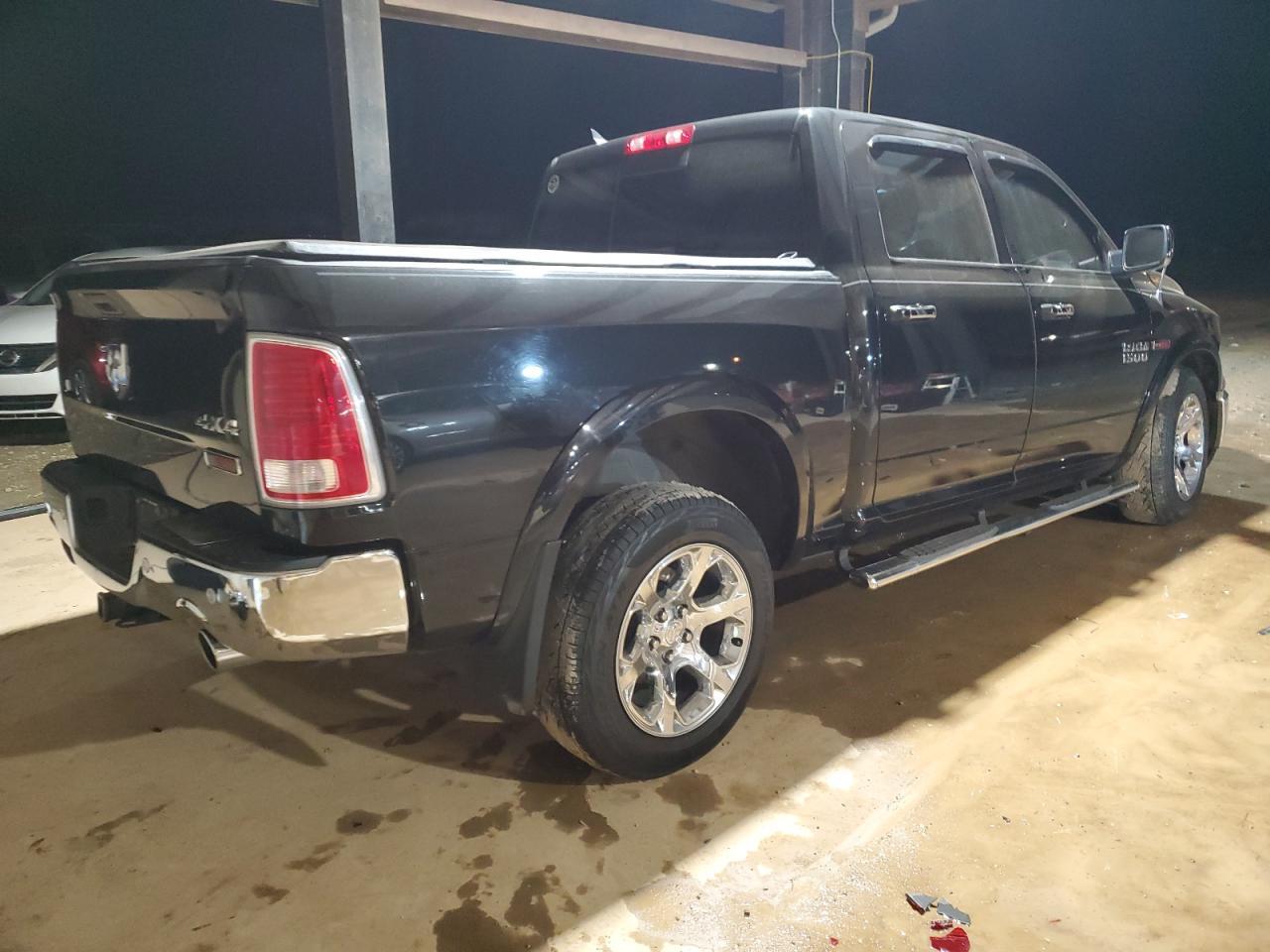 2017 RAM 1500 LARAM - Фото 3