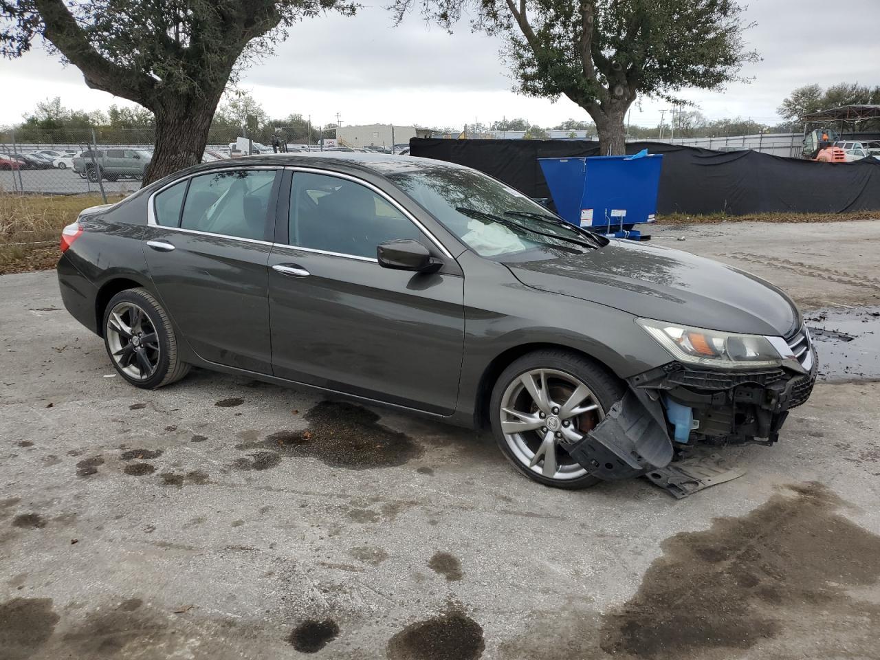 2014 HONDA ACCORD LX - Фото 4