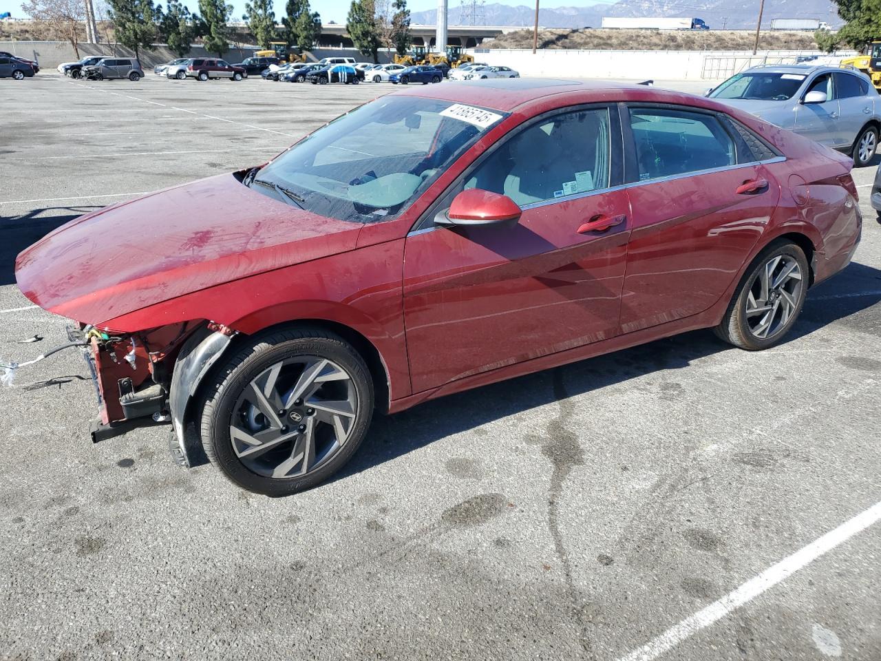 2024 HYUNDAI ELANTRA SE