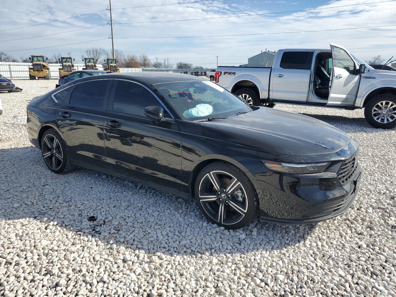 2024 HONDA ACCORD HYB - Image 4