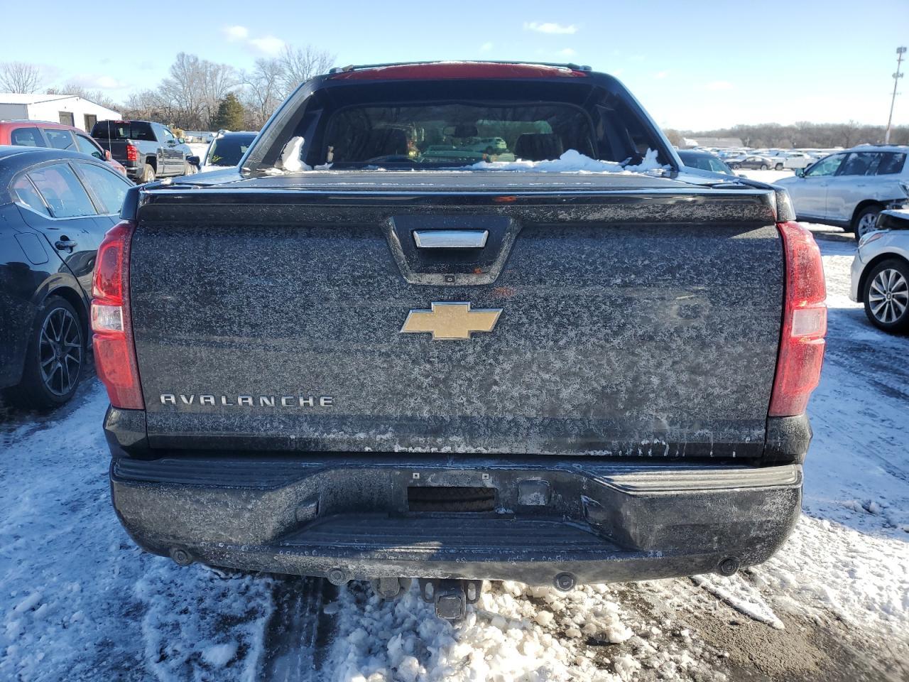 2013 CHEVROLET AVALANCHE - Фото 6