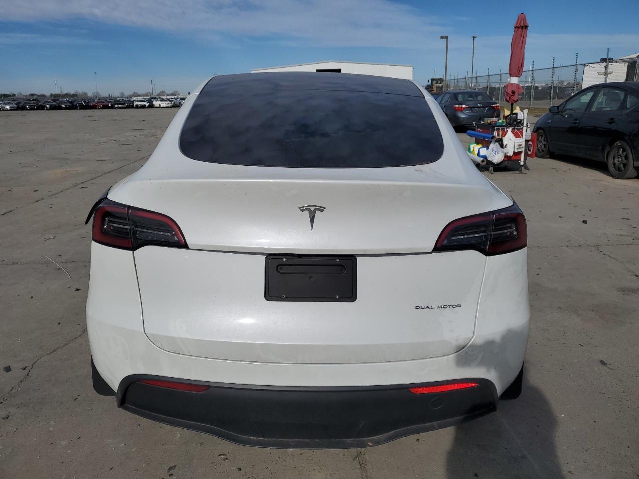 2024 TESLA MODEL Y - Image 6