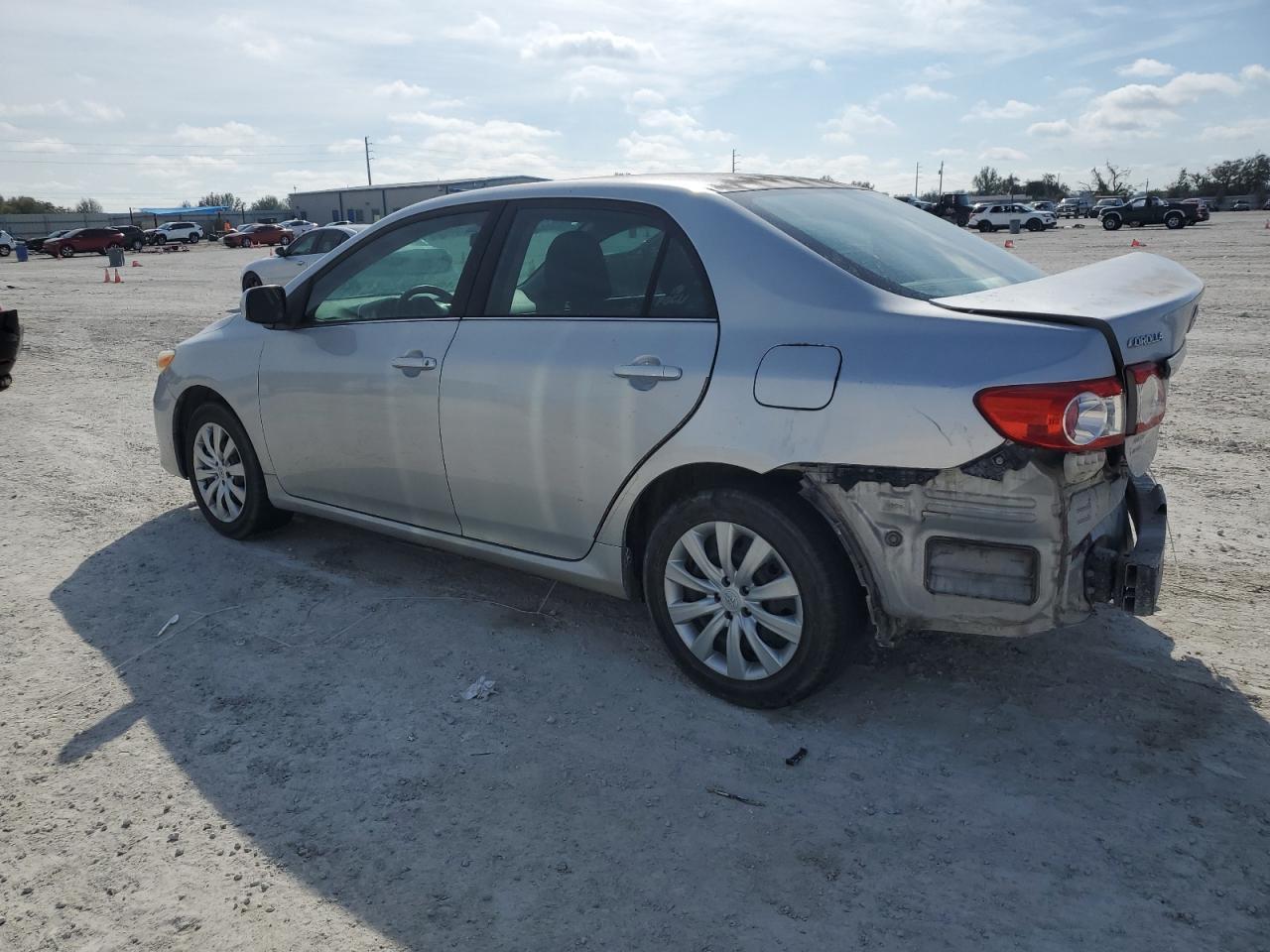 2013 TOYOTA COROLLA BA - Image 2