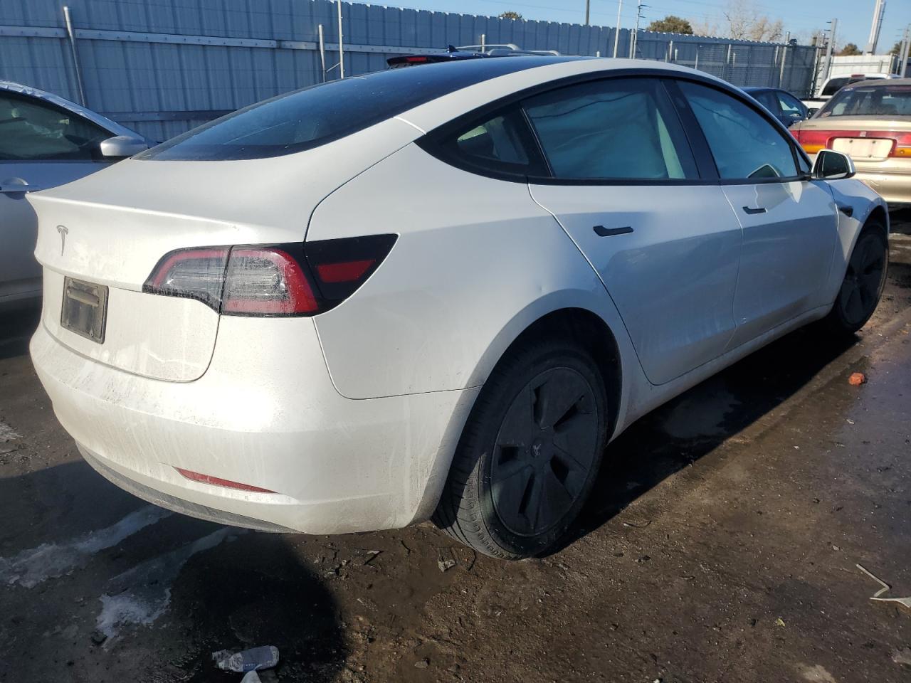 2023 TESLA MODEL 3 - Фото 3