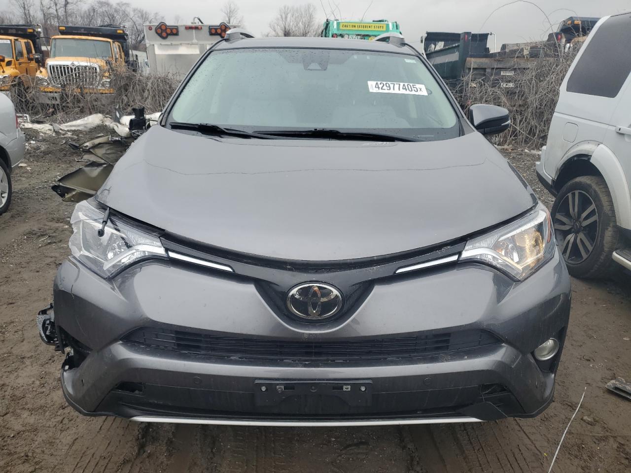 2016 TOYOTA RAV4 XLE - Image 5