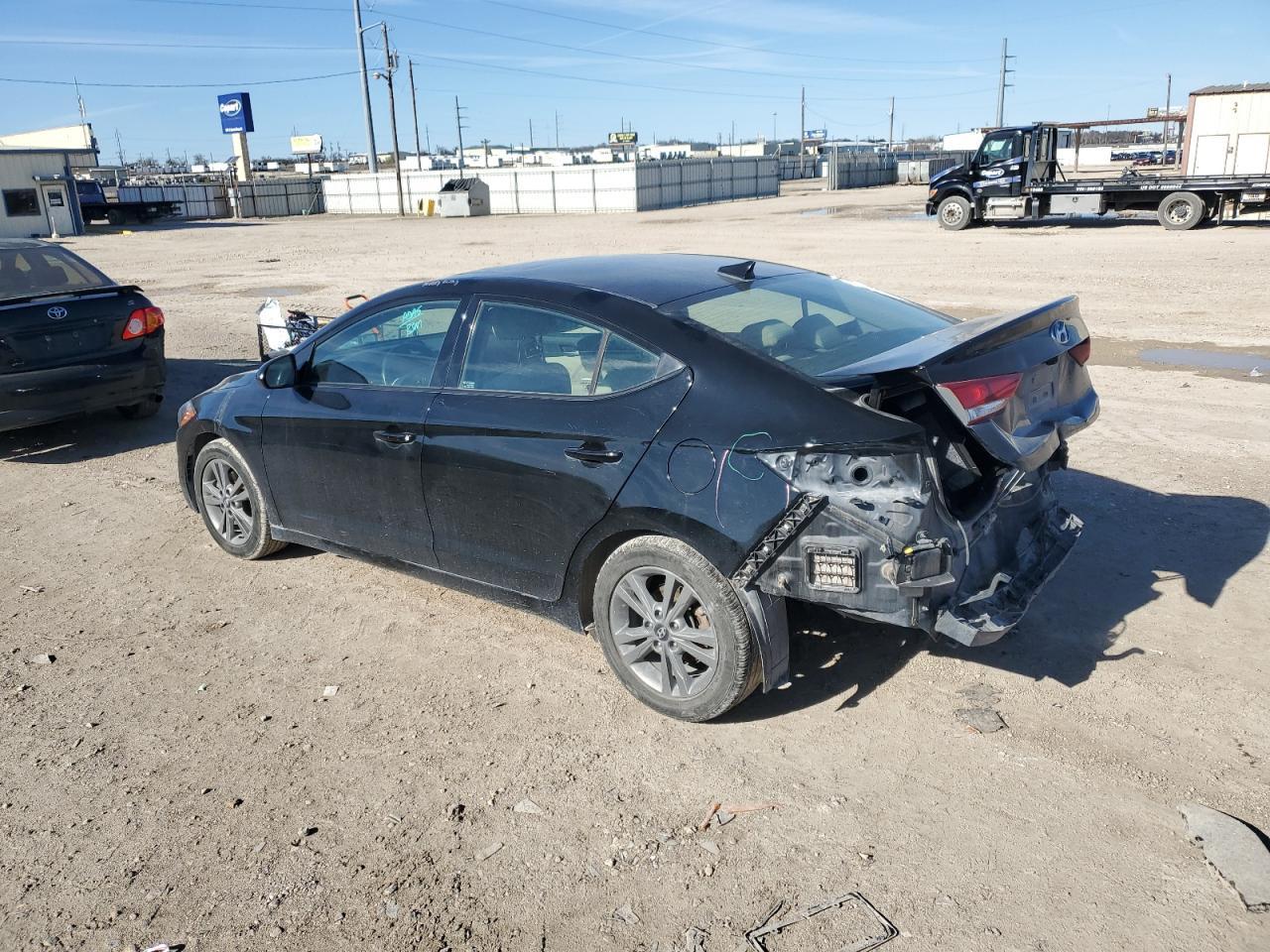 2018 HYUNDAI ELANTRA SE - Image 2