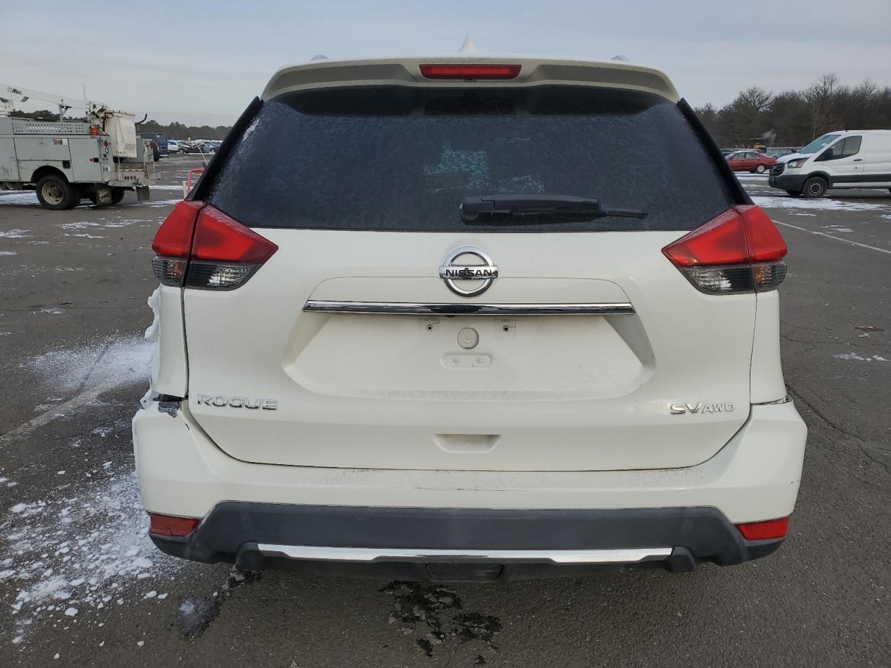 2018 NISSAN ROGUE S - Фото 6