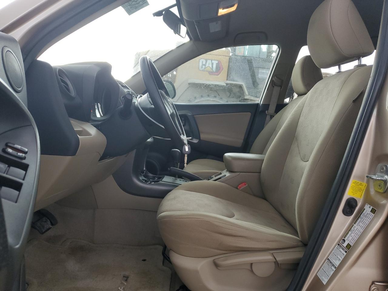 2011 TOYOTA RAV4 - Image 7