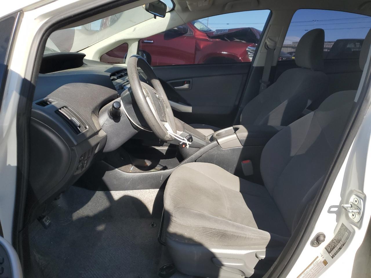 2015 TOYOTA PRIUS - Image 7