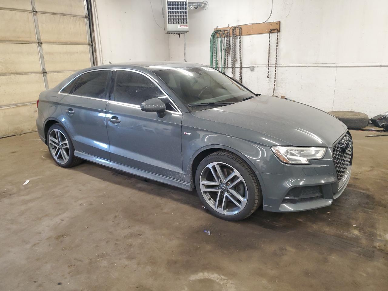 2017 AUDI A3 PREMIUM - Image 4