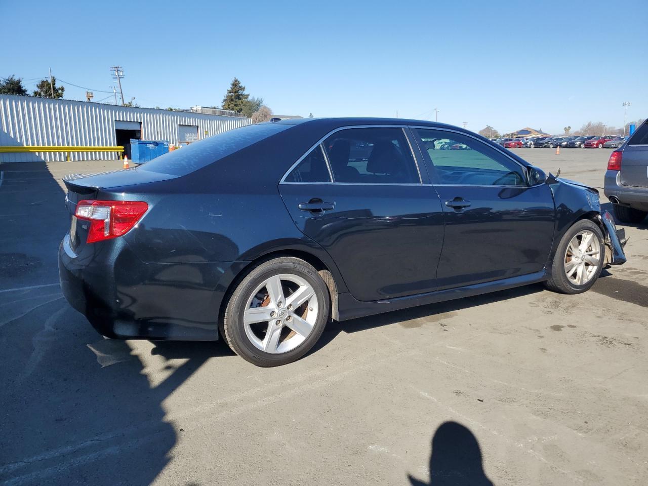 2014 TOYOTA CAMRY L - Image 3