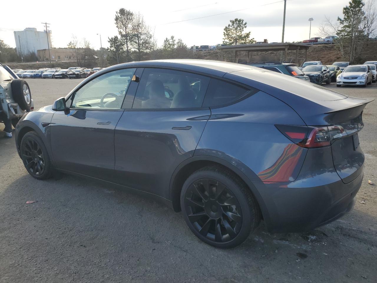 2023 TESLA MODEL Y - Фото 2
