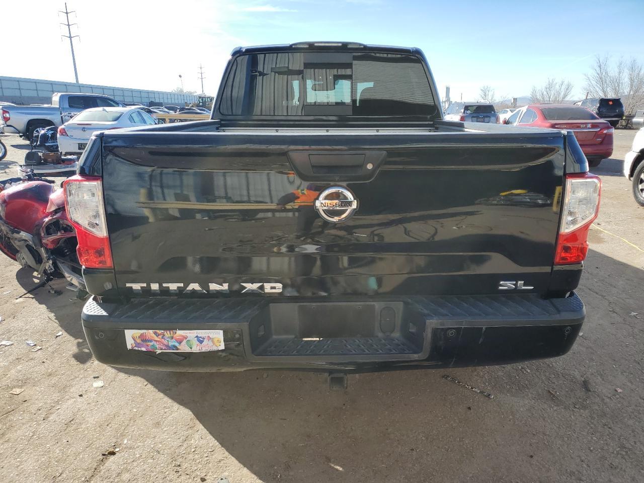 2017 NISSAN TITAN XD S - Фото 6
