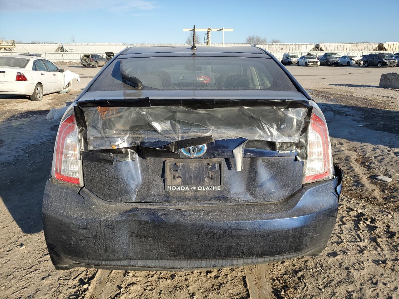 2015 TOYOTA PRIUS - Фото 6
