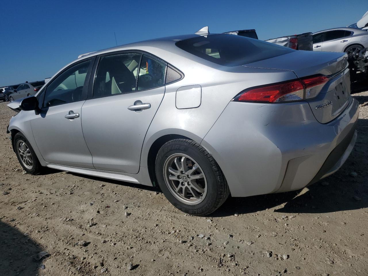 2022 TOYOTA COROLLA LE - Image 2