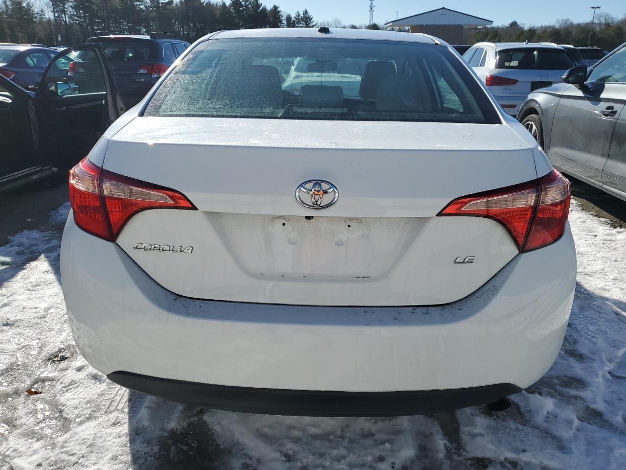 2019 TOYOTA COROLLA L - Image 6