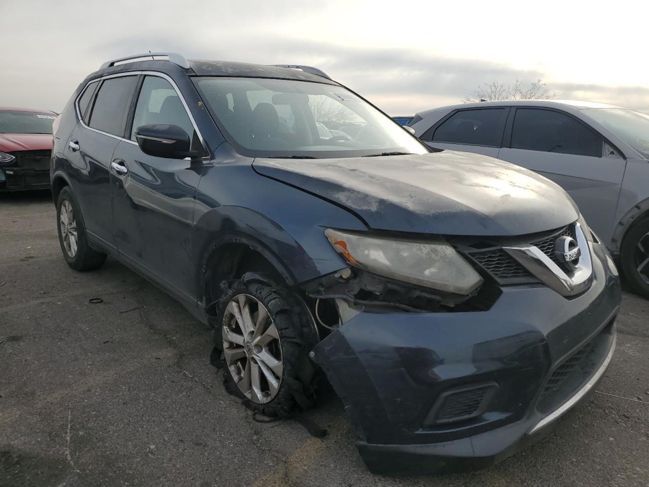 2015 NISSAN ROGUE S - Фото 4
