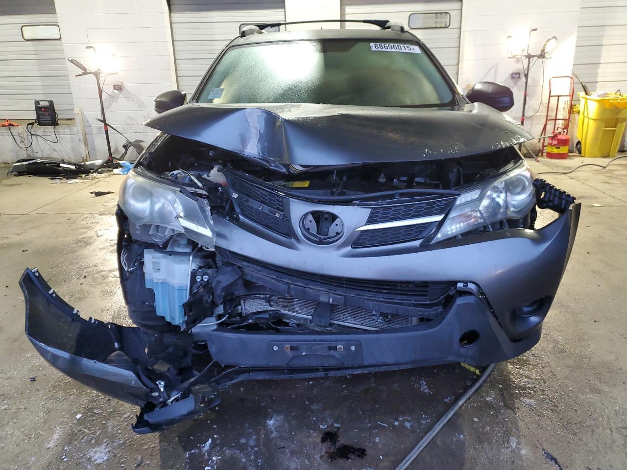 2014 TOYOTA RAV4 LE - Фото 5