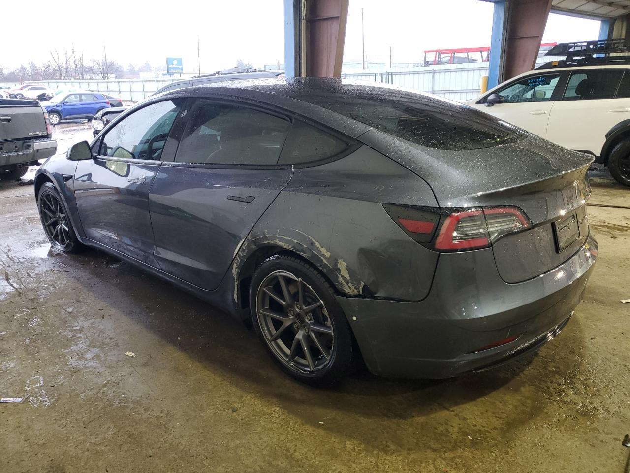 2022 TESLA MODEL 3 - Image 2