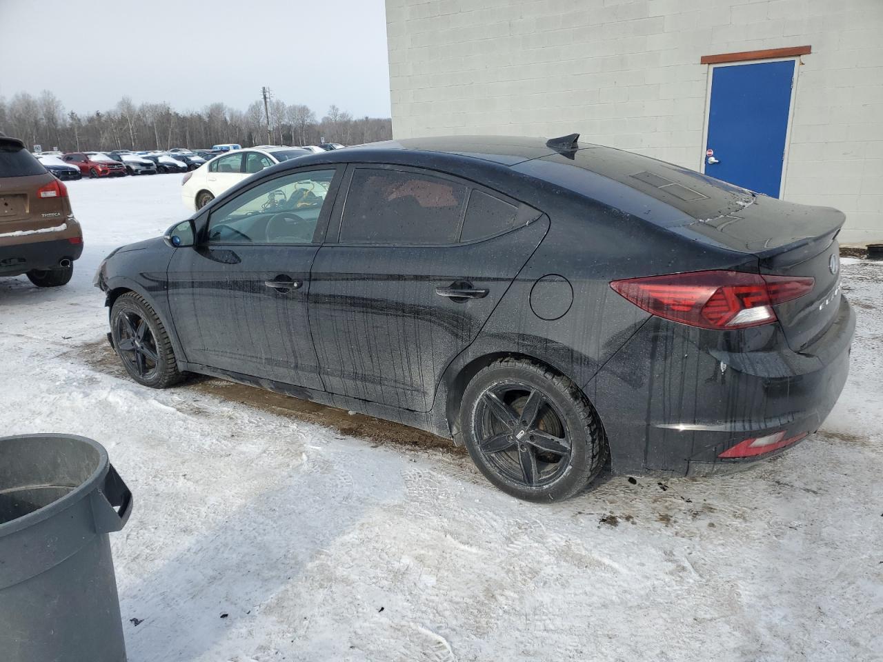 2019 HYUNDAI ELANTRA SE - Фото 2