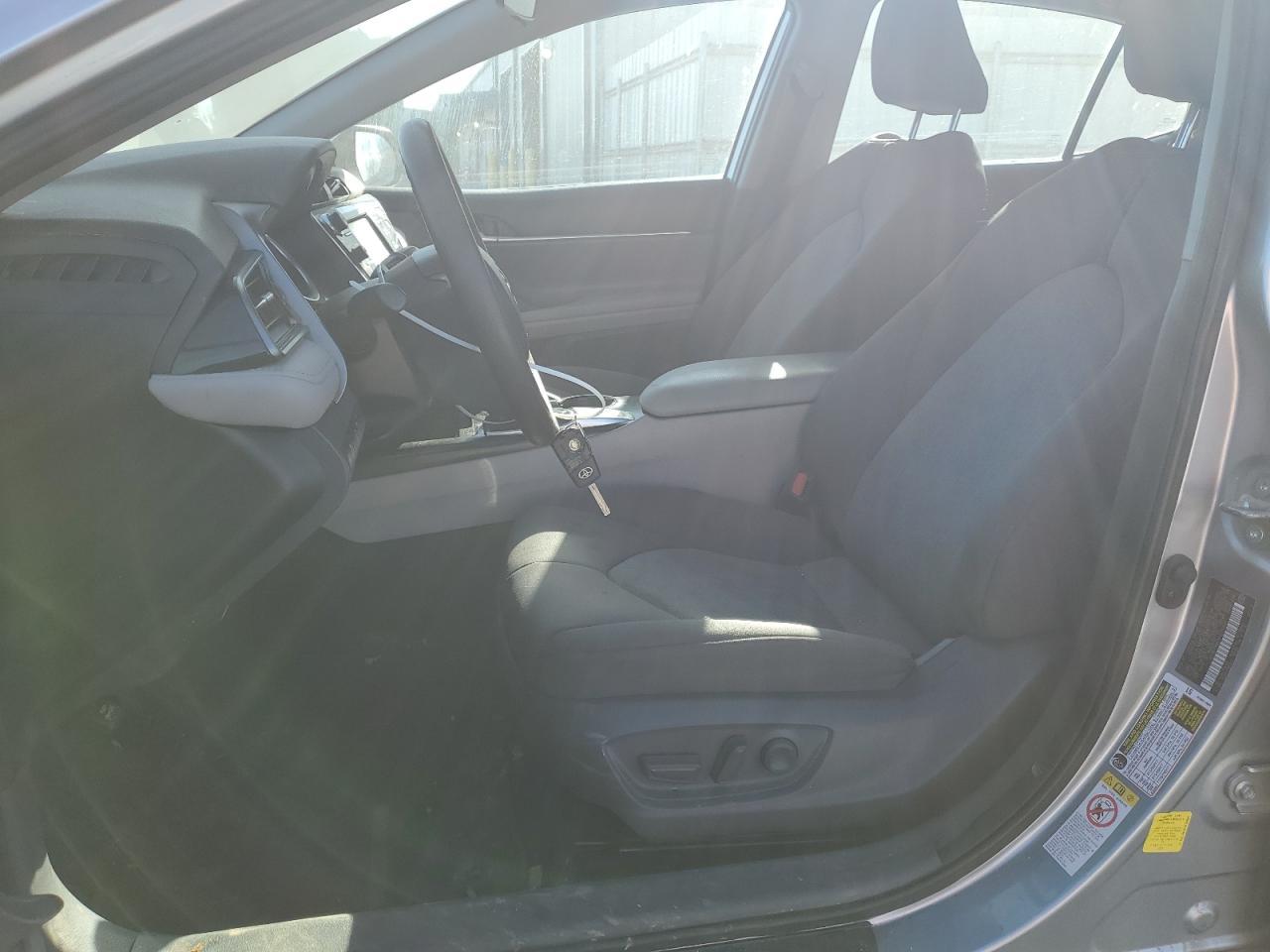 2019 TOYOTA CAMRY L - Image 7