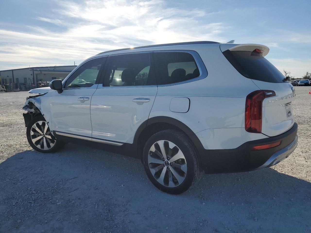 2020 KIA TELLURIDE - Image 2