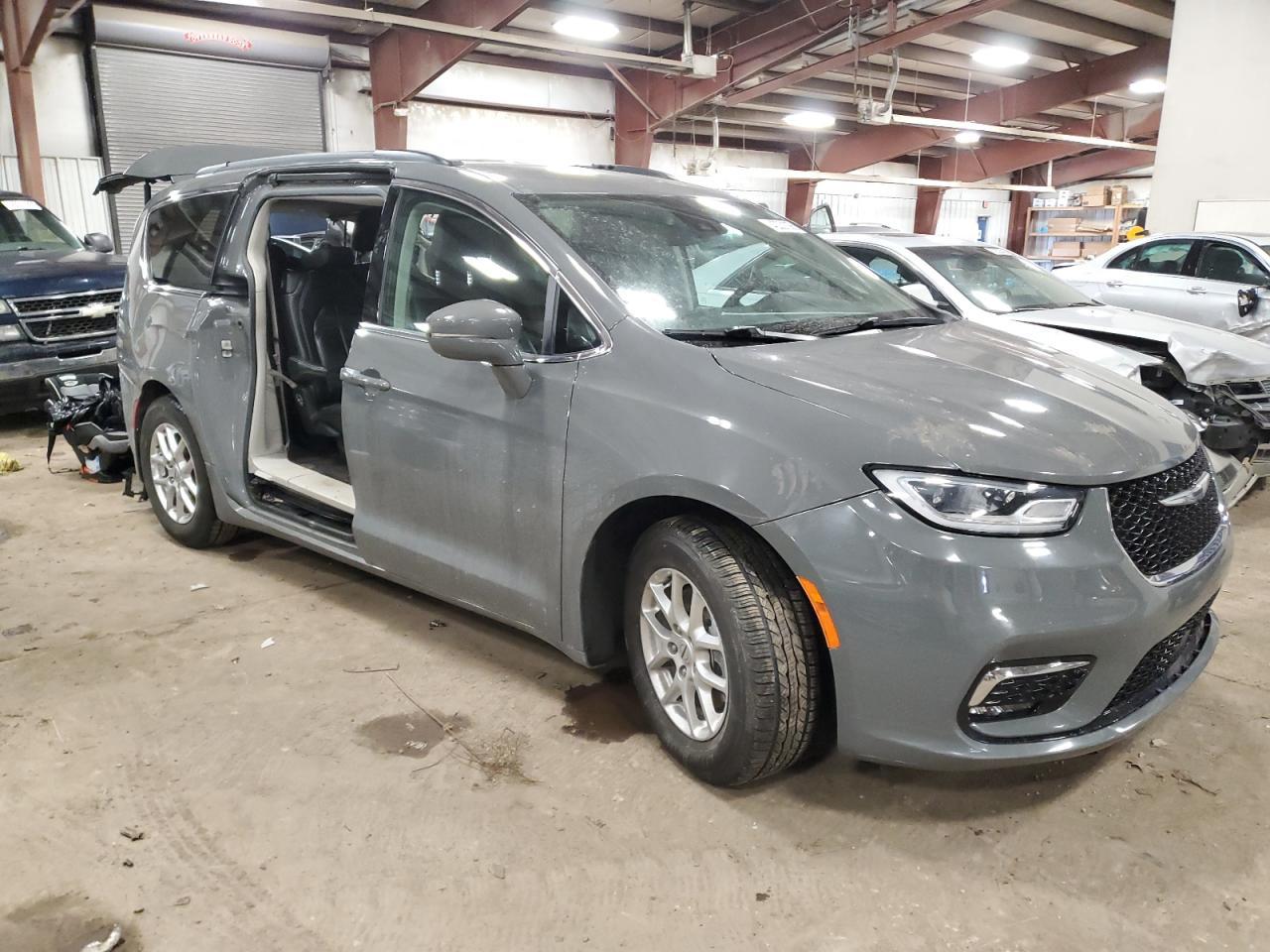 2022 CHRYSLER PACIFICA T - Image 4