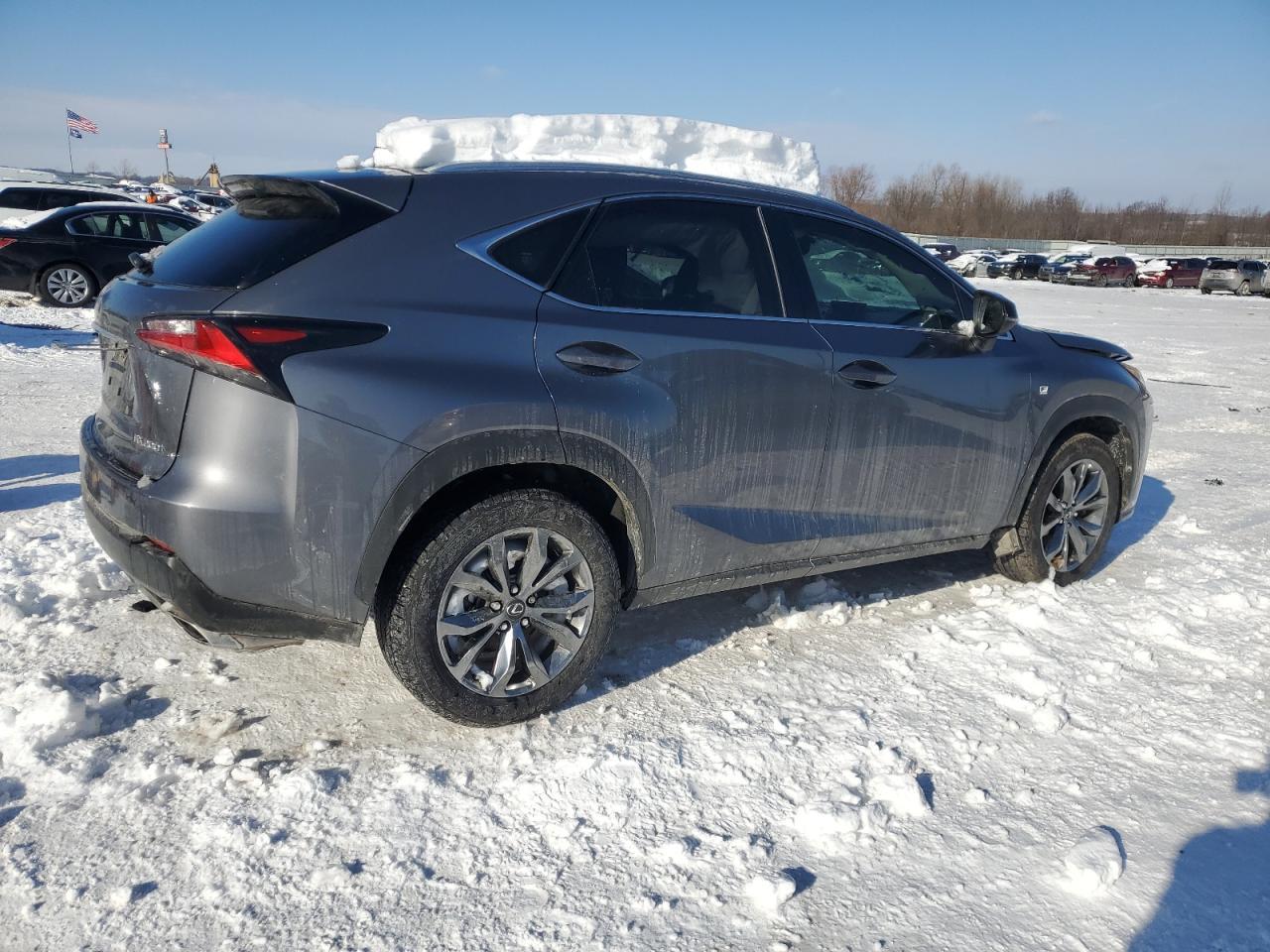 2017 LEXUS NX 200T BA - Фото 3