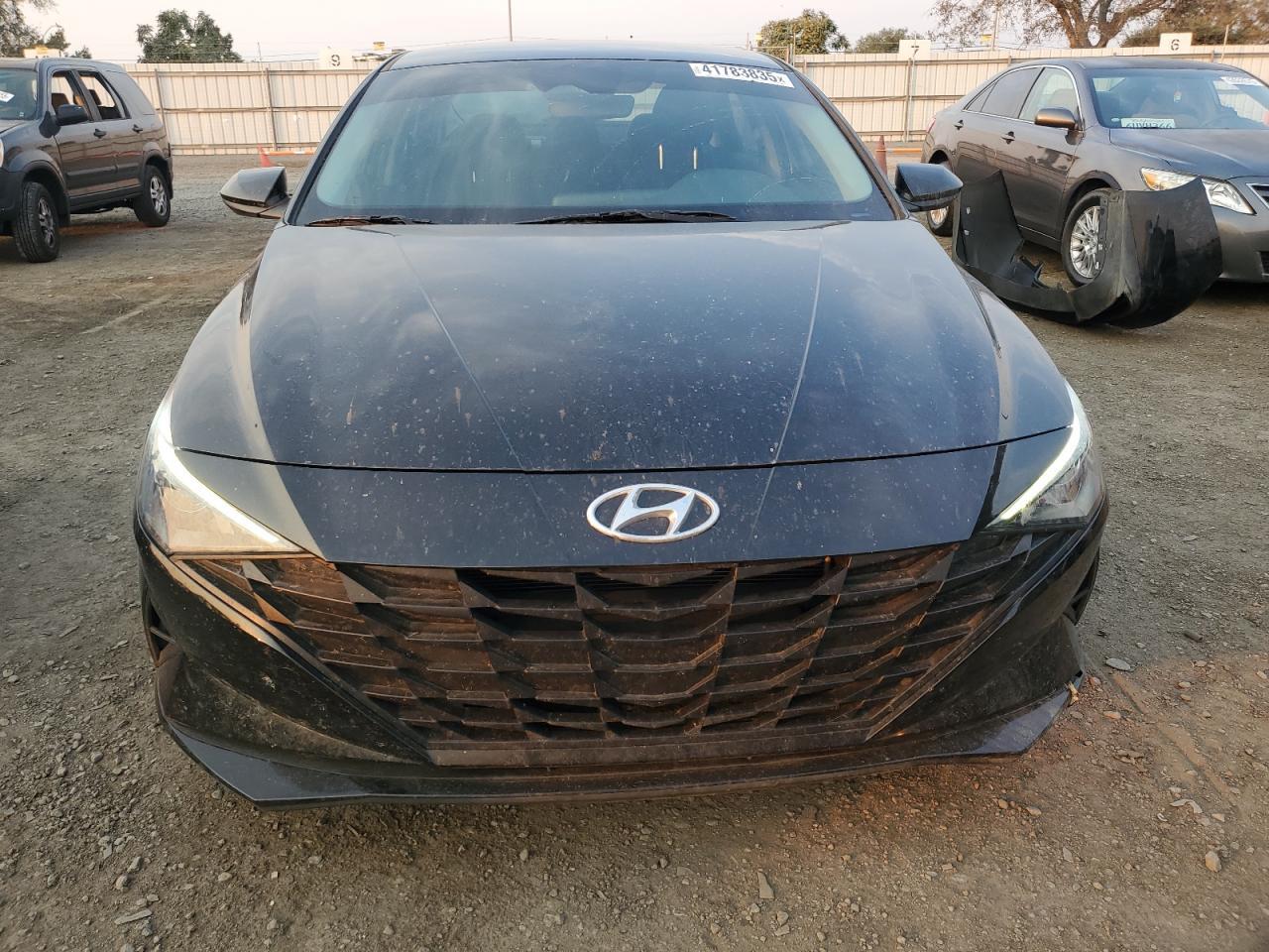 2022 HYUNDAI ELANTRA SE - Image 5