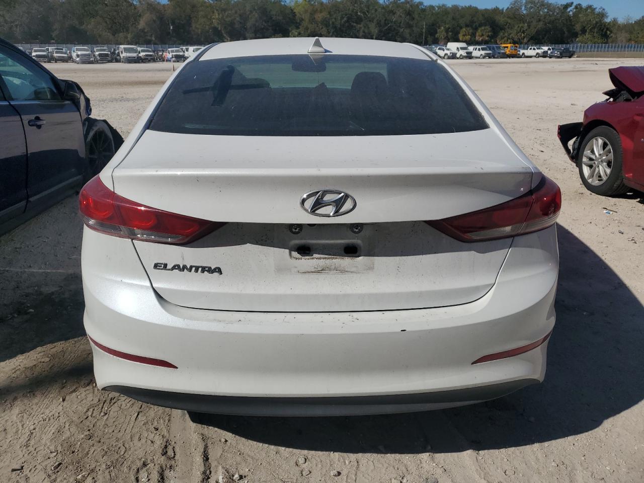 2018 HYUNDAI ELANTRA SE - Фото 6