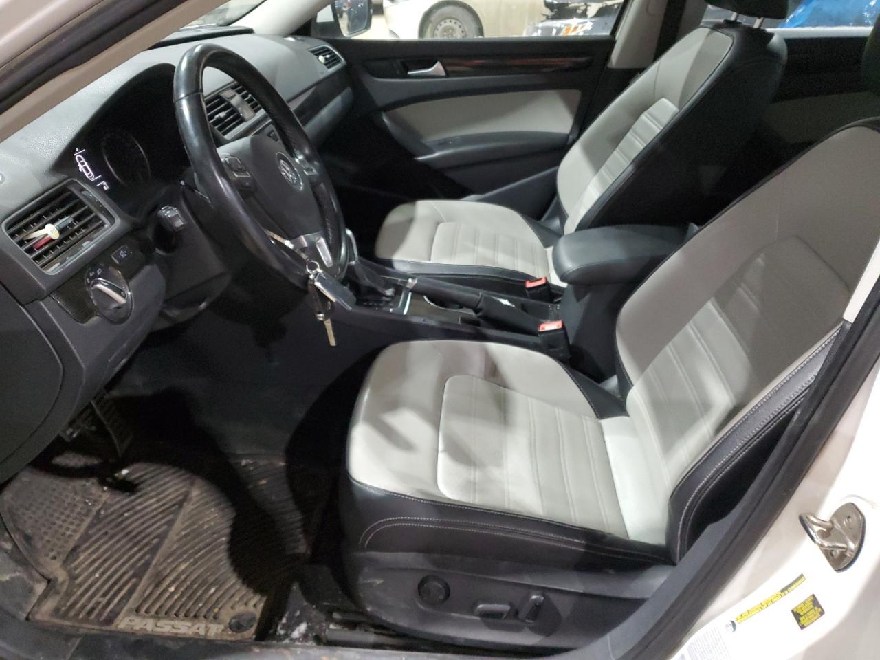 2015 VOLKSWAGEN PASSAT SE - Фото 7