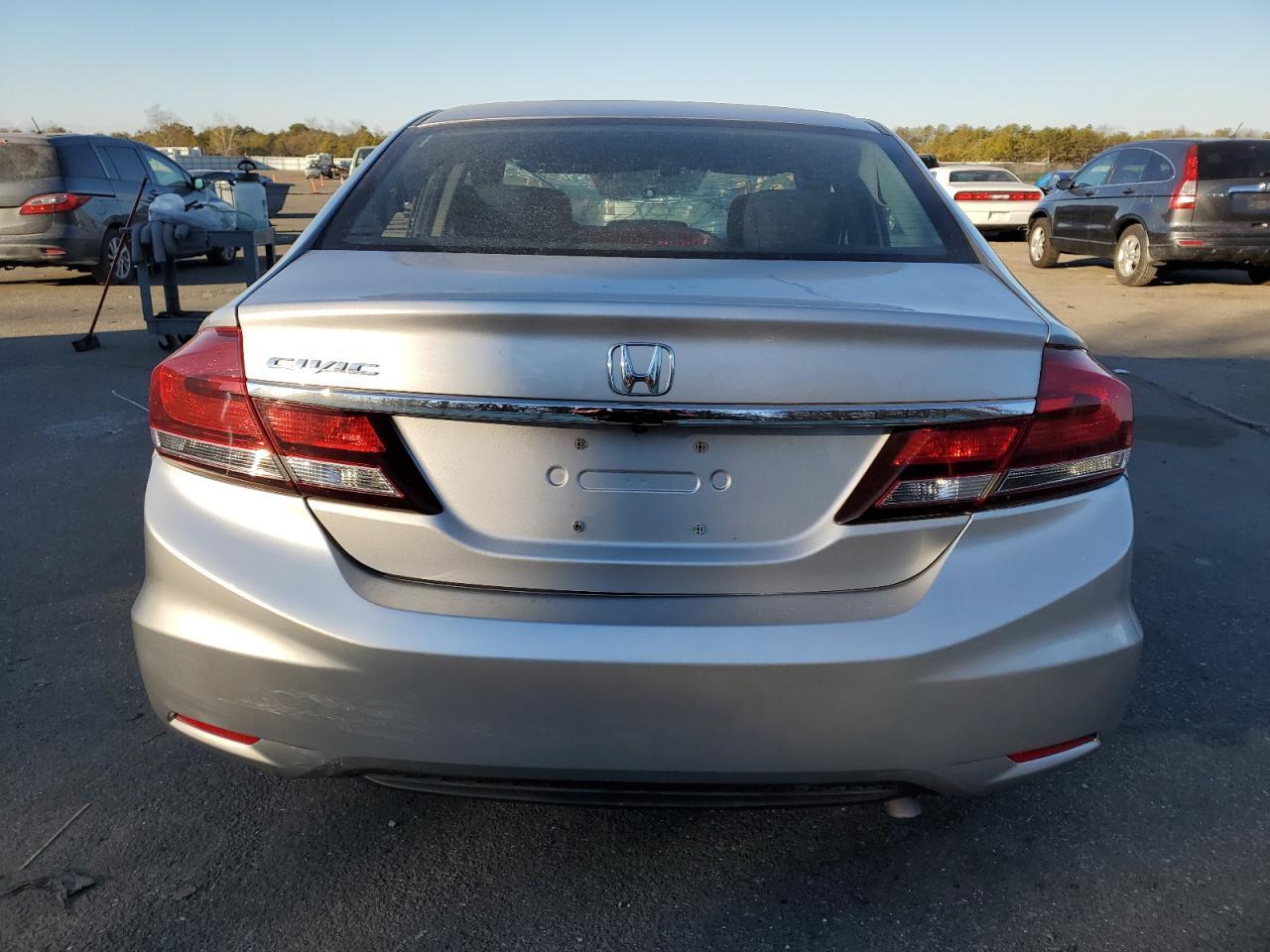 2015 HONDA CIVIC LX - Image 6