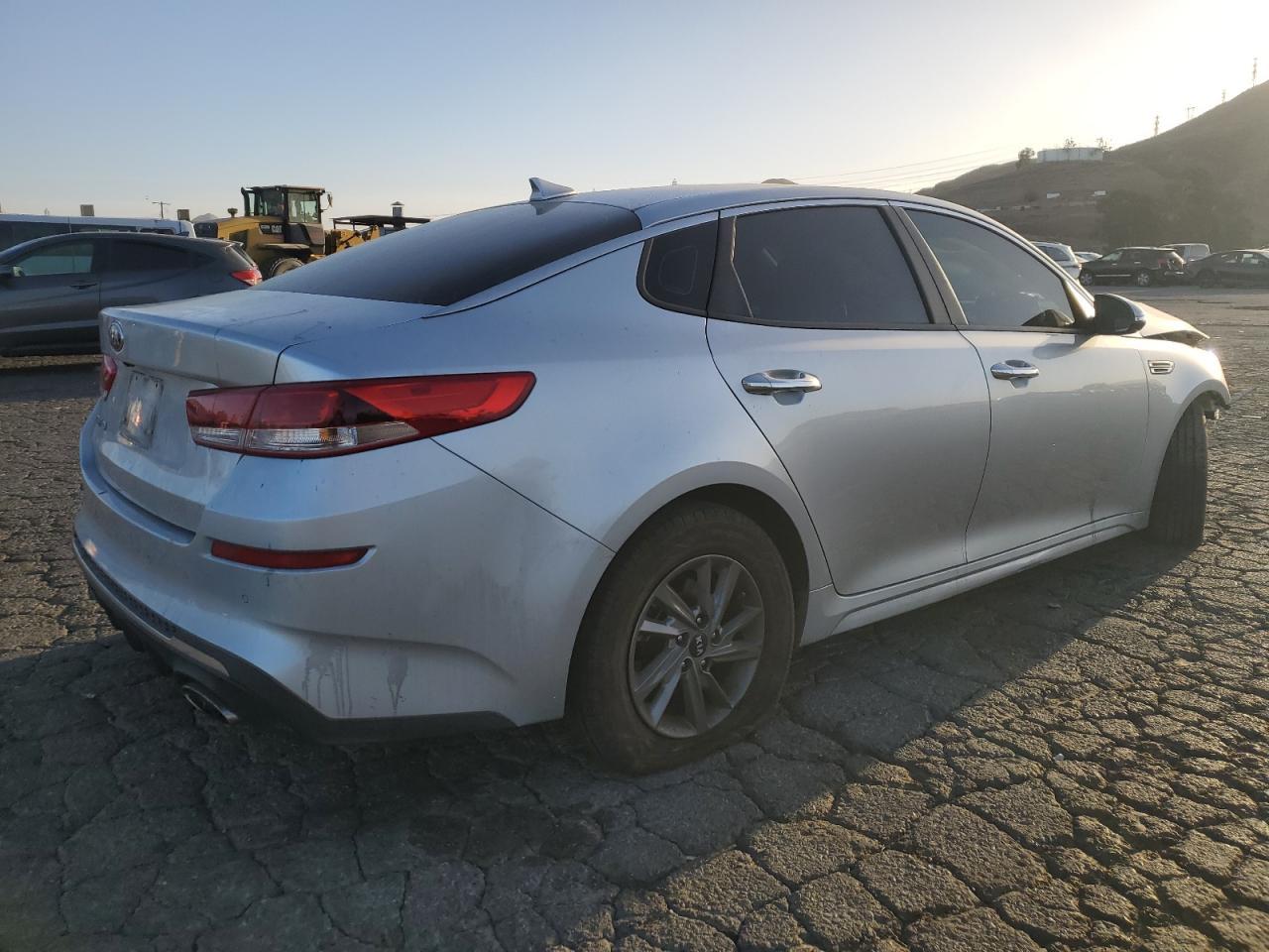 2020 KIA OPTIMA LX - Image 3