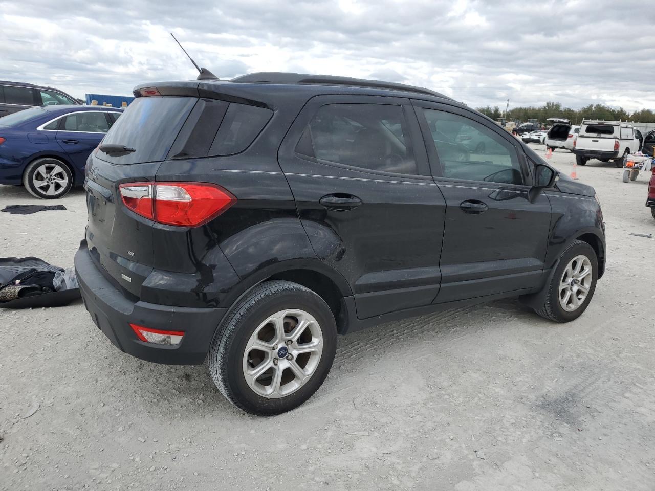 2020 FORD ECOSPORT S - Фото 3