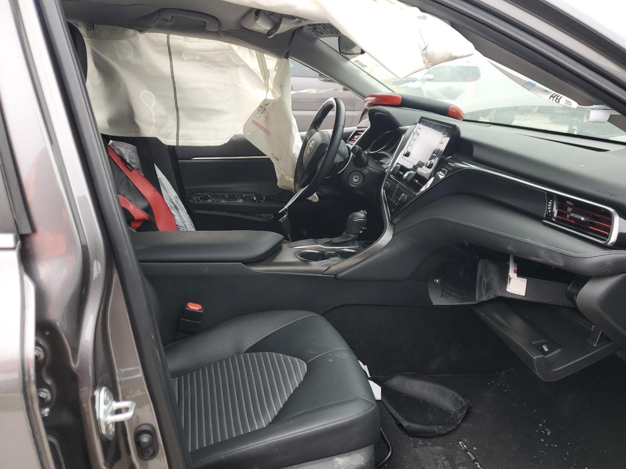 2021 TOYOTA CAMRY SE - Image 7