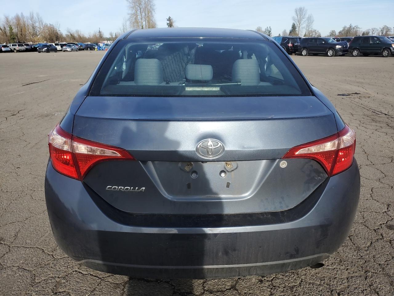 2018 TOYOTA COROLLA L - Image 6
