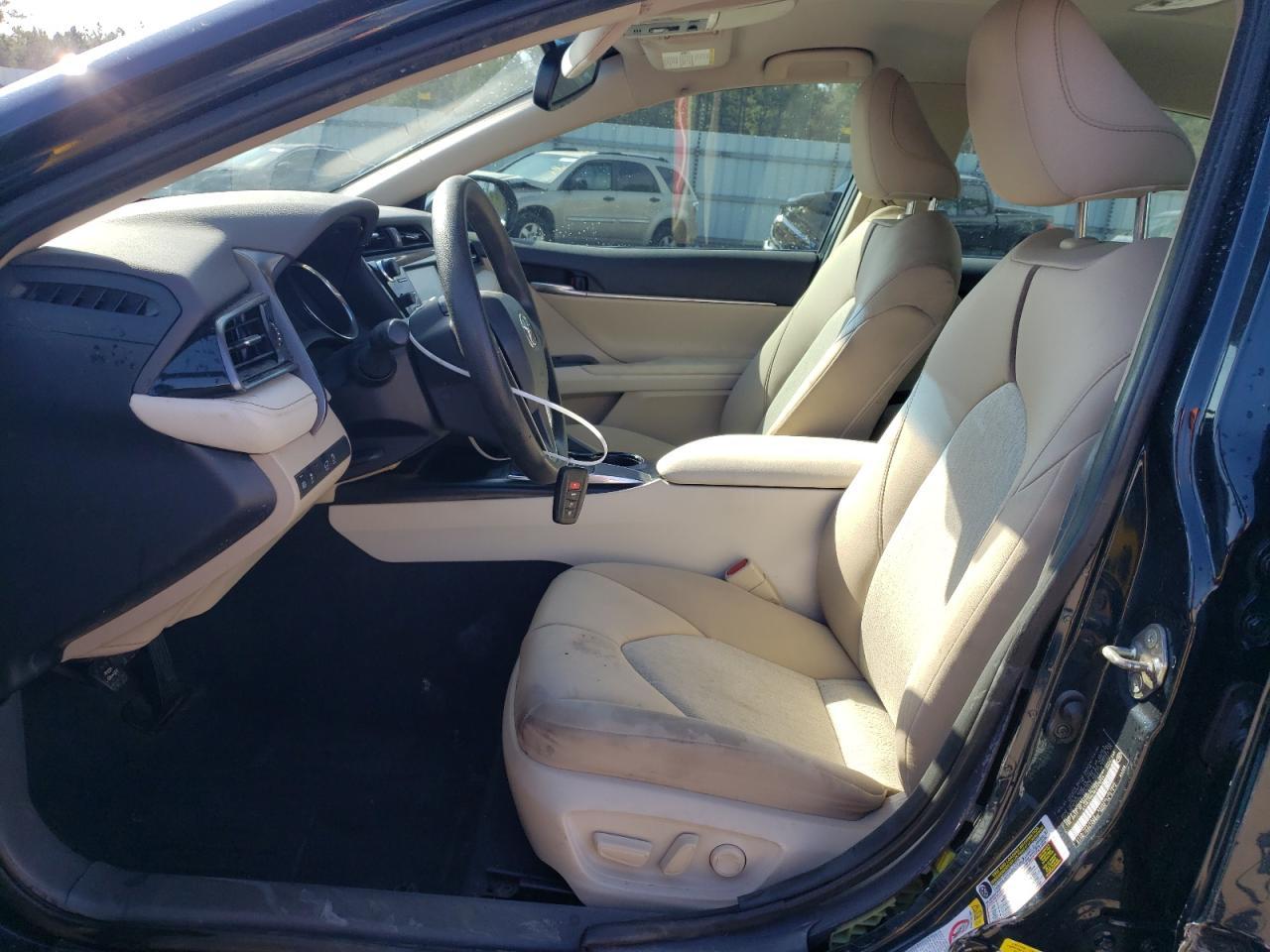2019 TOYOTA CAMRY LE A - Фото 7