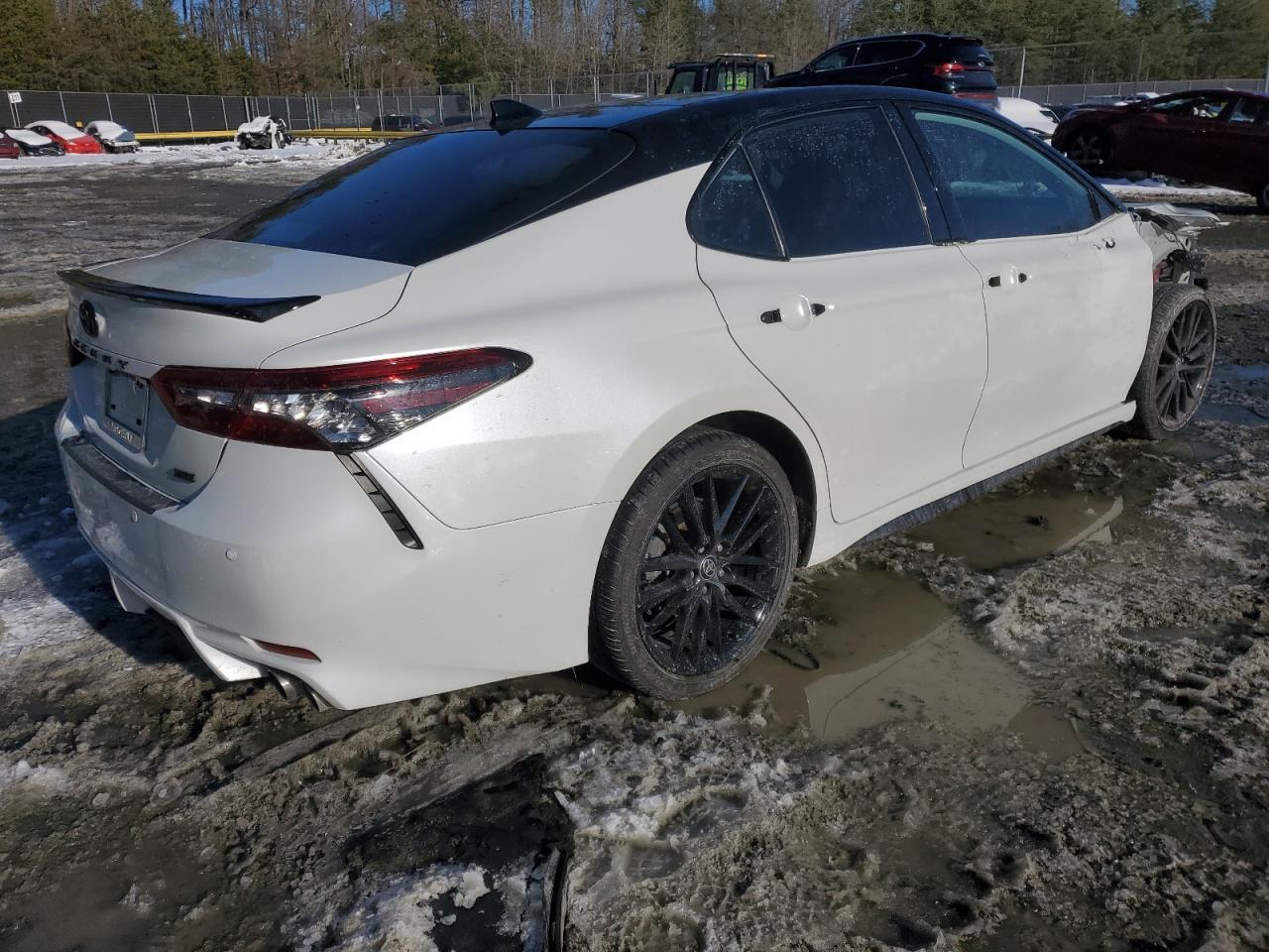 2022 TOYOTA CAMRY XSE - Image 3